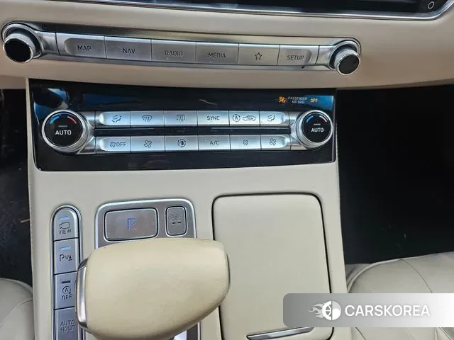 Genesis G90 2018 Песочный из Кореи, фото 4