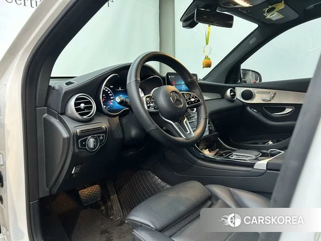 Mercedes-Benz GLC 2022 Белый из Китая, фото 4