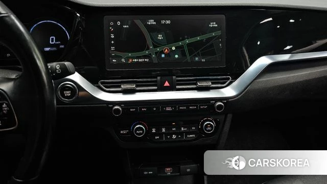 Kia Niro Plus 2022 Белый из Кореи, фото 4