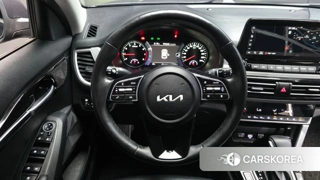 Kia Seltos 2022 Серый из Кореи, фото 4