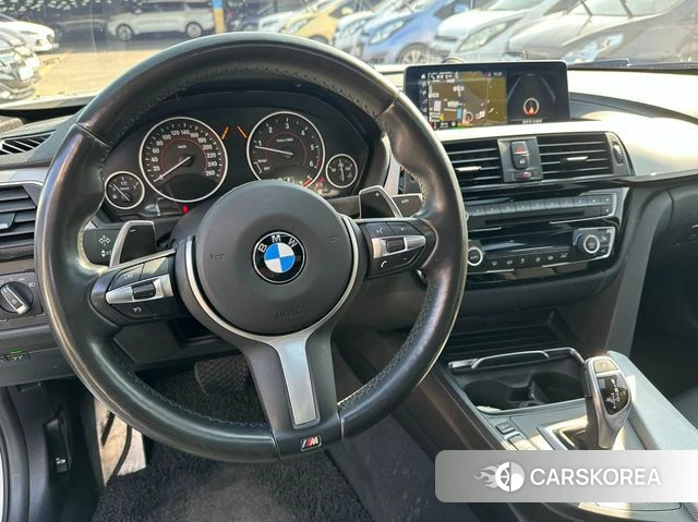 BMW 3 Series (F30) 2018 Белый из Кореи, фото 4
