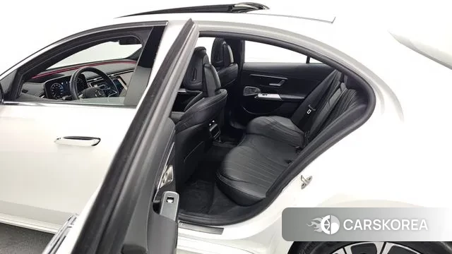 Mercedes-Benz E-Class W214 2025 Белый из Кореи, фото 4