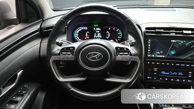 Hyundai Tucson (NX4) 2022 Серебристо-серый из Кореи, фото 4