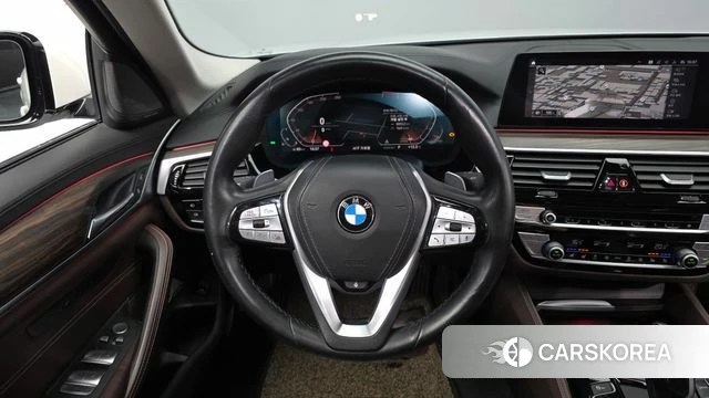 BMW 5 Series (G30) 2020 Белый из Кореи, фото 4