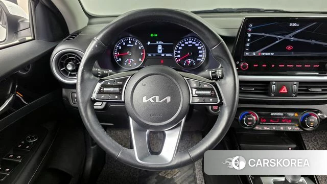 Kia The New K3 2nd generation 2022 Белый из Кореи, фото 4