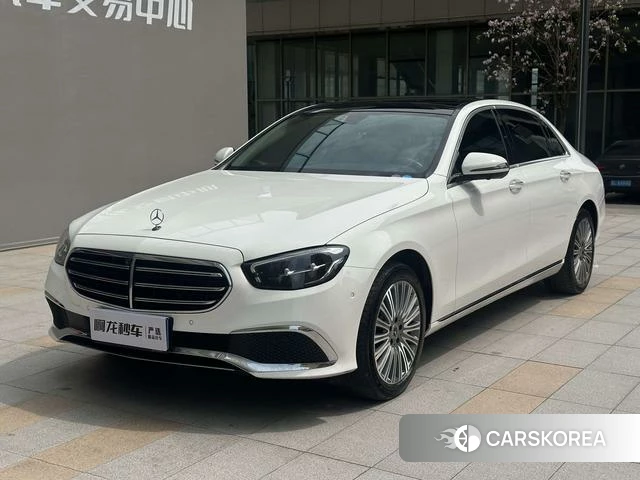 Mercedes-Benz E-class 2022 Белый из Китая, фото 4