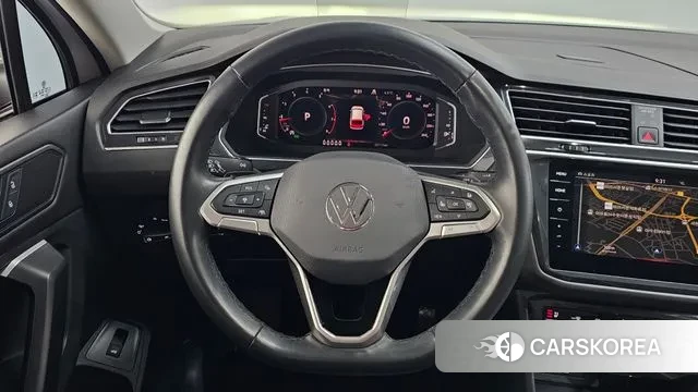 Volkswagen Tiguan Allspace 2024 Белый из Кореи, фото 4