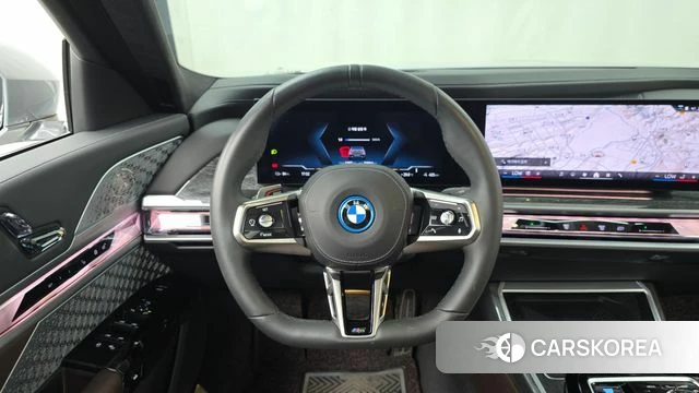 BMW i7 (G70) 2023 Серебристо-серый из Кореи, фото 4