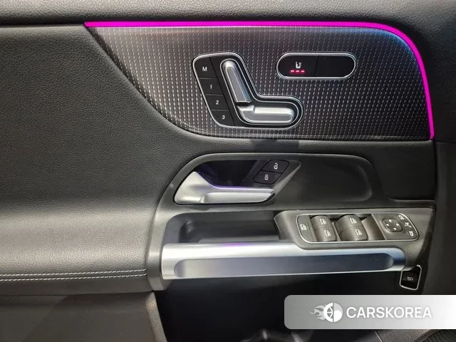 Mercedes-Benz EQB X243 2023 Черный из Кореи, фото 4