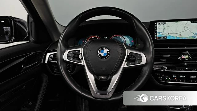 BMW 5 Series (G30) 2018 Синий из Кореи, фото 4