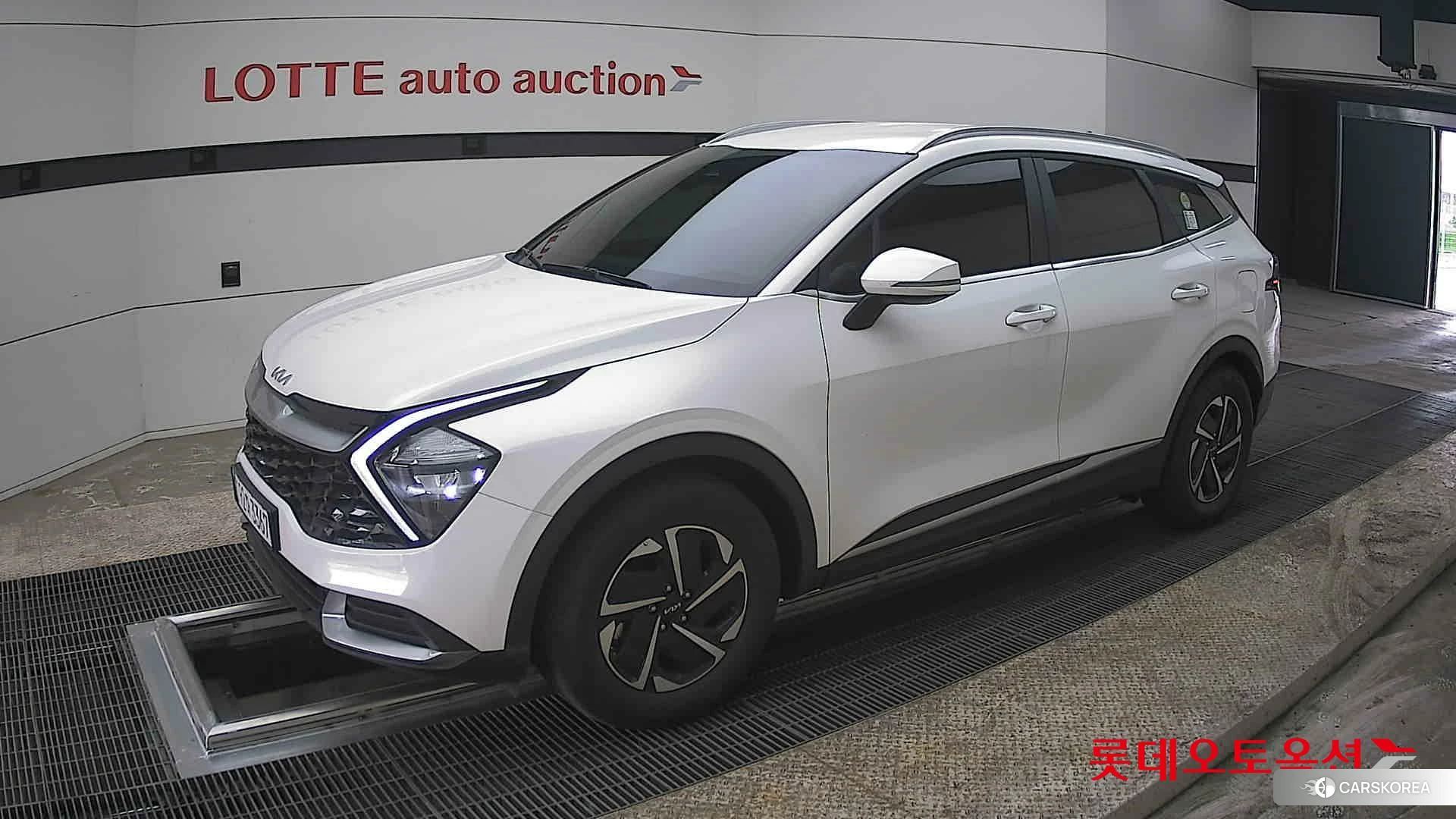 Kia Sportage Hybrid 2023 Snow White Pearl (optional) из Кореи, фото 4