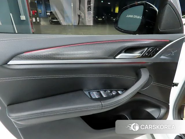 BMW X4 (G02) 2023 Белый из Кореи, фото 4