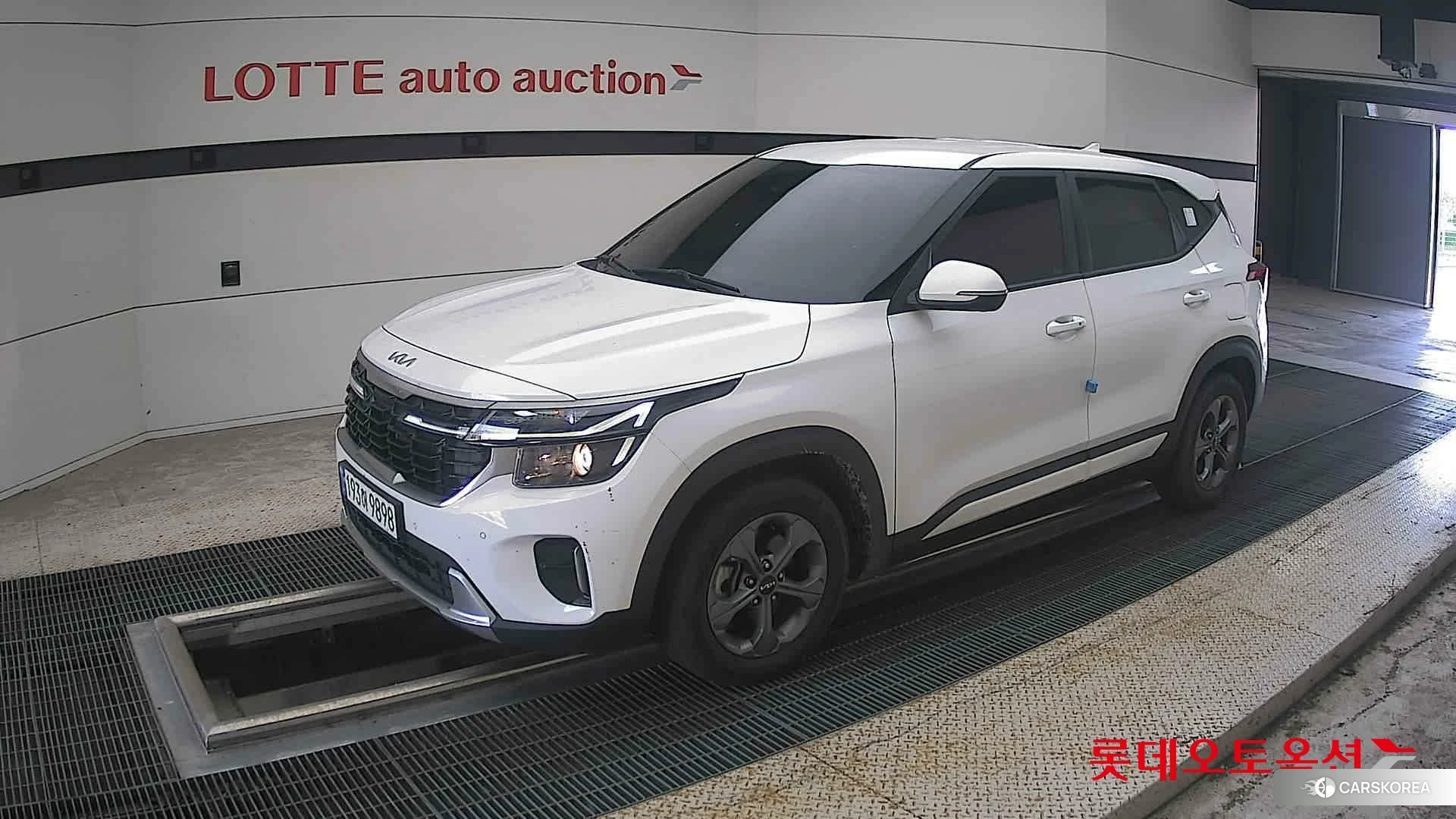Kia Seltos 2023 Snow White Pearl (optional) из Кореи, фото 4