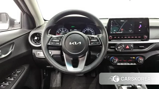 Kia The New K3 2nd generation 2021 Белый из Кореи, фото 4