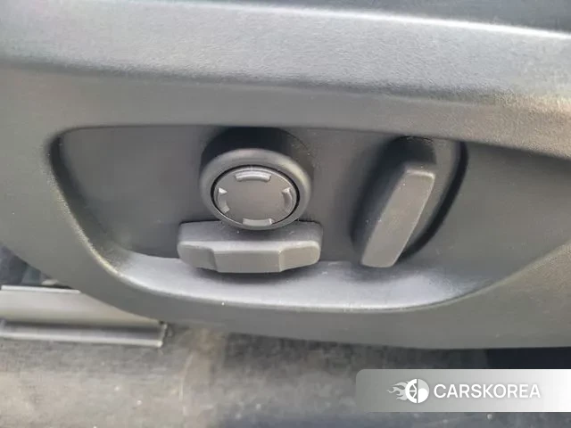 Land Rover Discovery Sports 2018 Белый из Кореи, фото 4