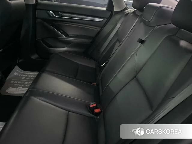 Honda Accord id 4367547 из Китая 4