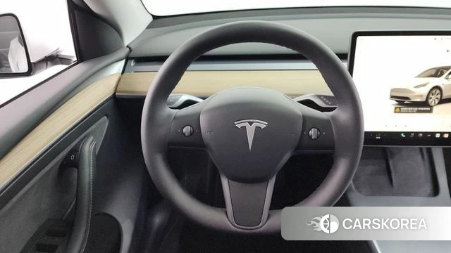 Tesla Model Y 2023 Белый из Кореи, фото 4