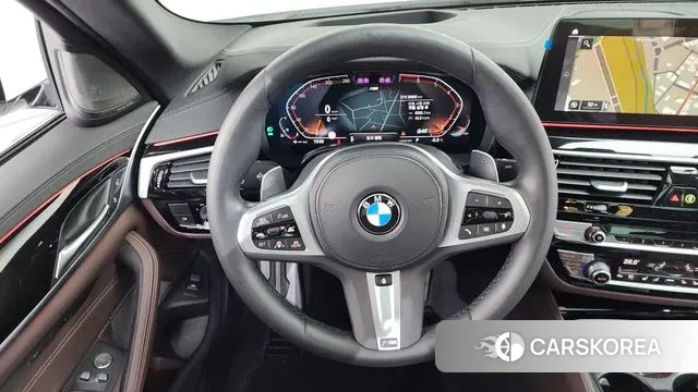 BMW 5 Series (G30) 2022 Белый из Кореи, фото 4