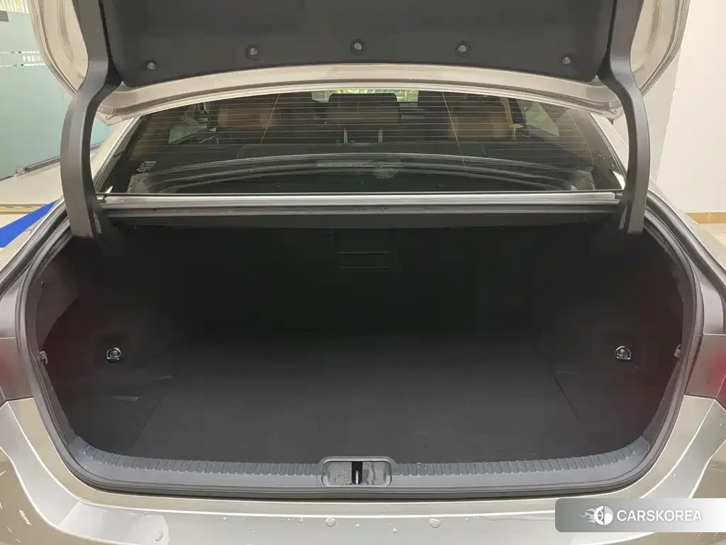 Lexus ES 2023 Silver/gray из Китая, фото 4