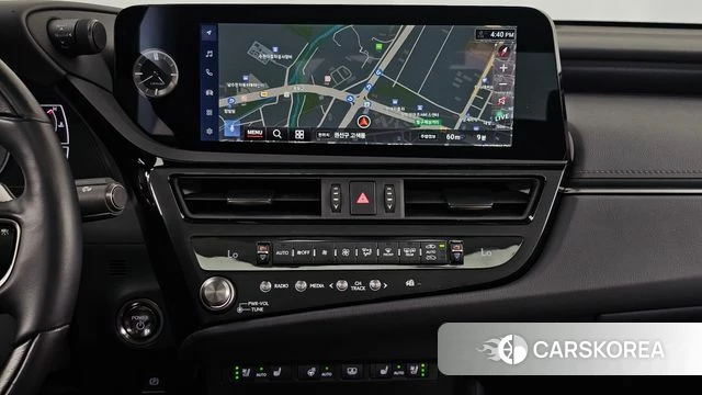 Lexus ES300h 7th generation 2025 Черный из Кореи, фото 4