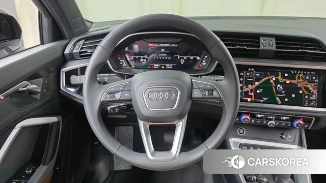 Audi Q3 (F3) 2025 Белый из Кореи, фото 4