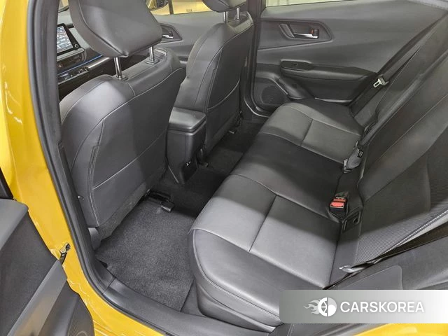 Toyota Prius 5th Generation 2023 Желтый из Кореи, фото 4