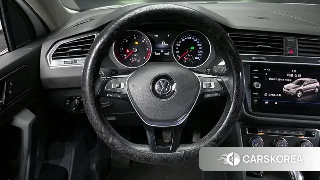 Volkswagen Tiguan second Generation 2018 Белый из Кореи, фото 4