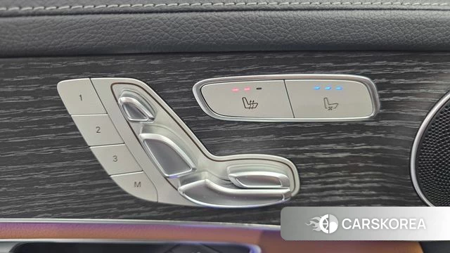 Mercedes-Benz GLC-Class X253 2021 Черный из Кореи, фото 4