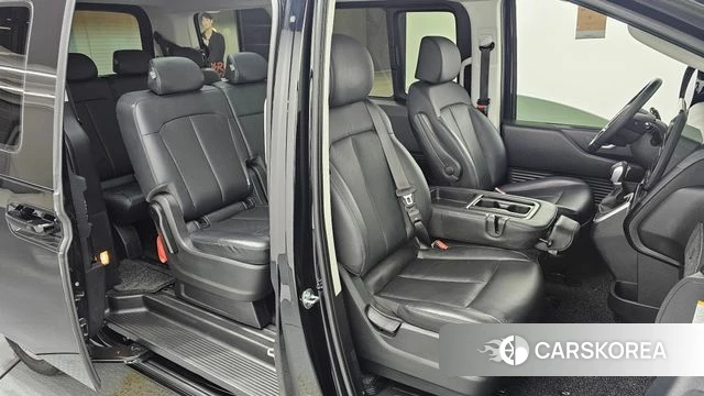 Hyundai Staria 2025 Черный из Кореи, фото 4