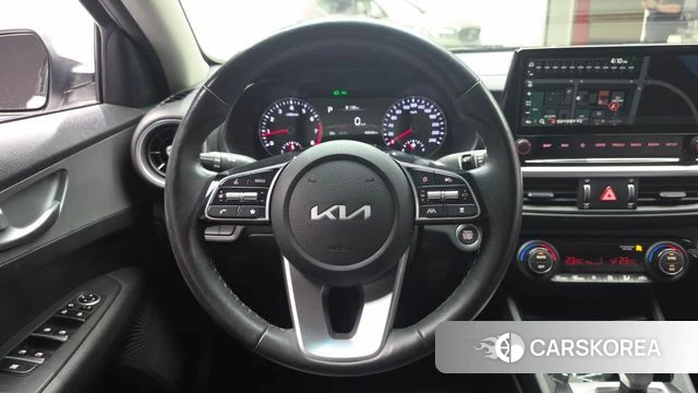 Kia The New K3 2nd generation 2022 Белый из Кореи, фото 4