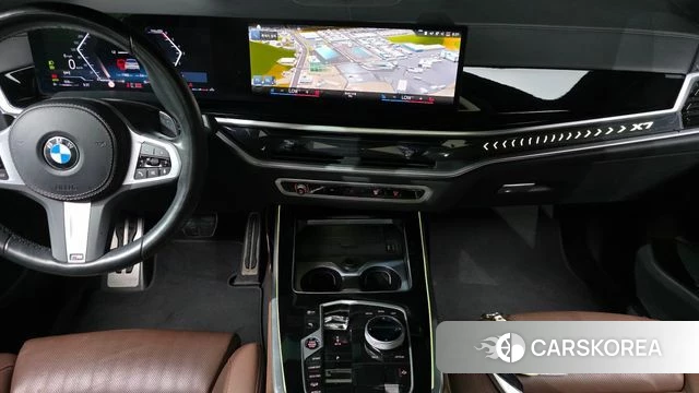 BMW X7 (G07) 2023 Белый из Кореи, фото 4