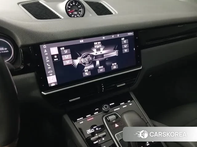 Porsche Cayenne (PO536) 2020 Светло-серебряный цвет из Кореи, фото 4