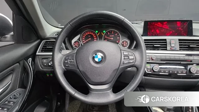 BMW 3 Series (F30) 2018 Белый из Кореи, фото 4