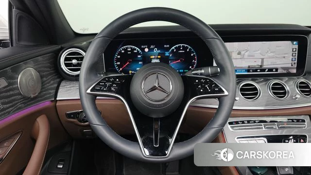 Mercedes-Benz E-Class W213 2022 Белый из Кореи, фото 4