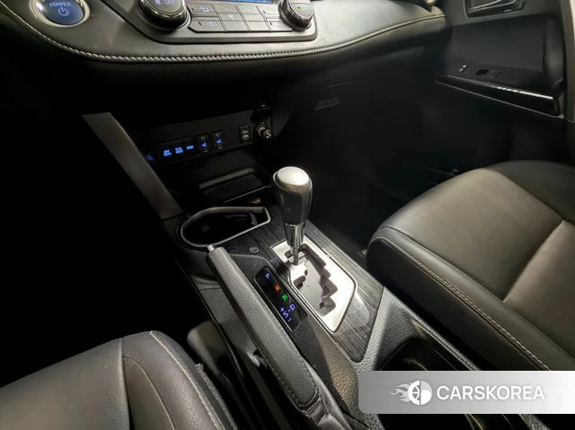 Toyota RAV4 2018 Белый из Кореи, фото 4