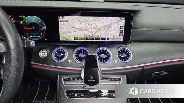 Mercedes-Benz E-Class W213 2023 Белый из Кореи, фото 4