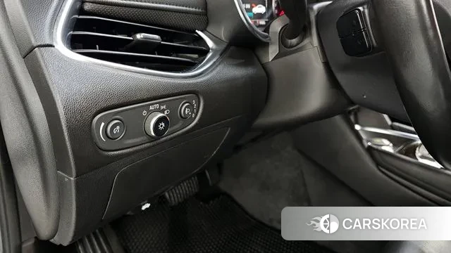 Chevrolet (GM Daewoo) All New Malibu 2018 Белый из Кореи, фото 4