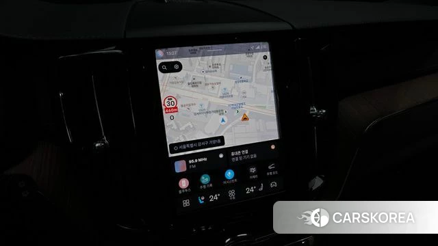Volvo XC60 second Generation 2024 Белый из Кореи, фото 4