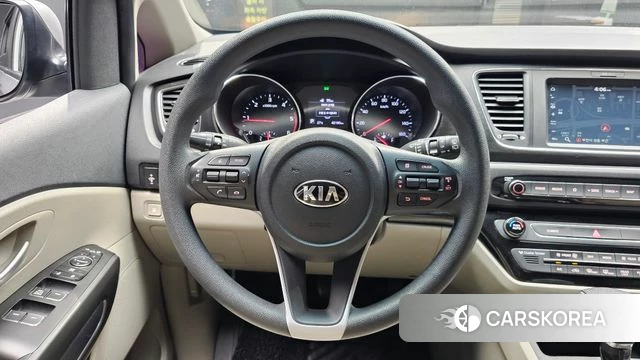 Kia The New Carnival 2018 Серебряный из Кореи, фото 4