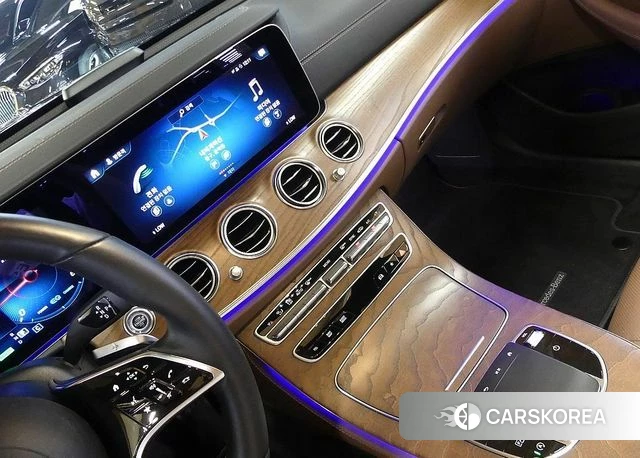 Mercedes-Benz E-Class W213 2023 Черный из Кореи, фото 4