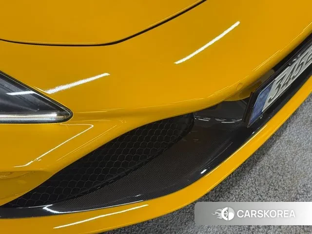 Ferrari F8 Spider 2021 Желтый из Кореи, фото 4