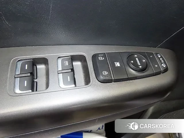 Kia Sportage The Bold 2018 Белый из Кореи, фото 4