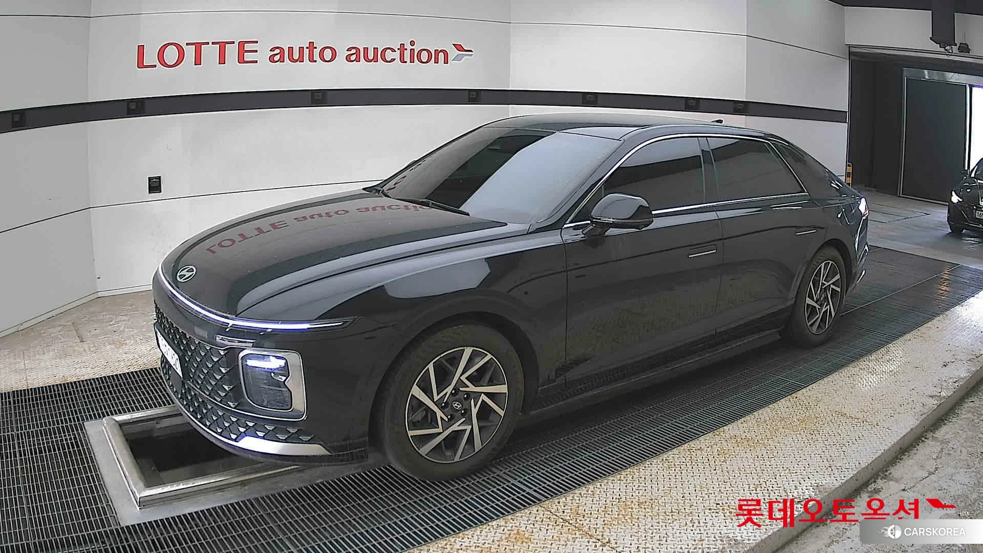 Hyundai Grandeur 2023 Abyss Black Pearl из Кореи, фото 4
