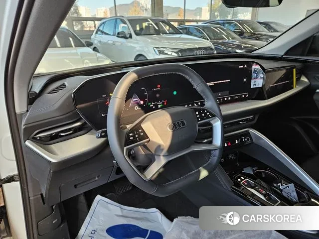 Audi Q5 (80A) 2025 Белый из Кореи, фото 4