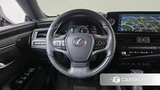 Lexus ES300h 7th generation 2024 Серый из Кореи, фото 4