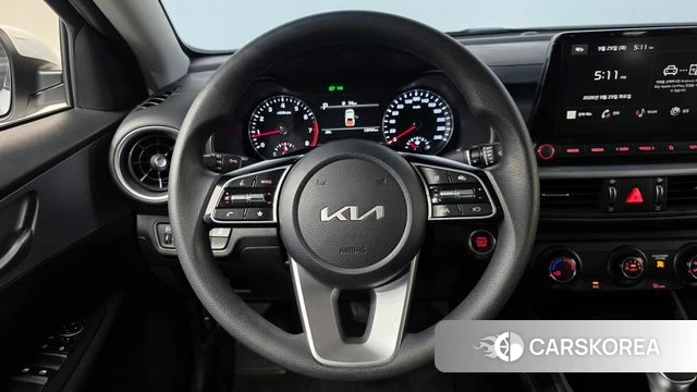 Kia The New K3 2nd generation 2023 Белый из Кореи, фото 4