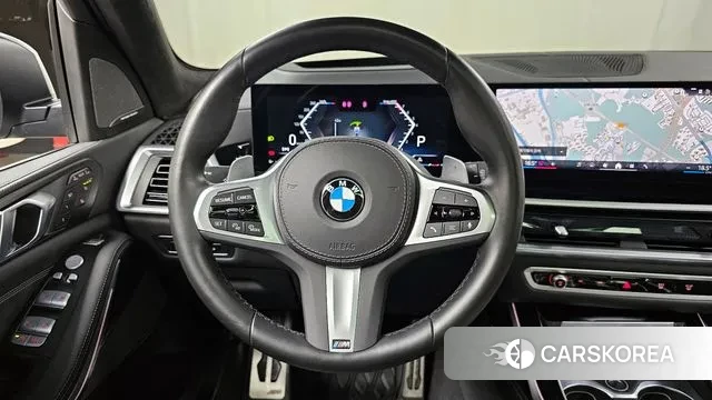 BMW X7 (G07) 2023 Серебристо-серый из Кореи, фото 4