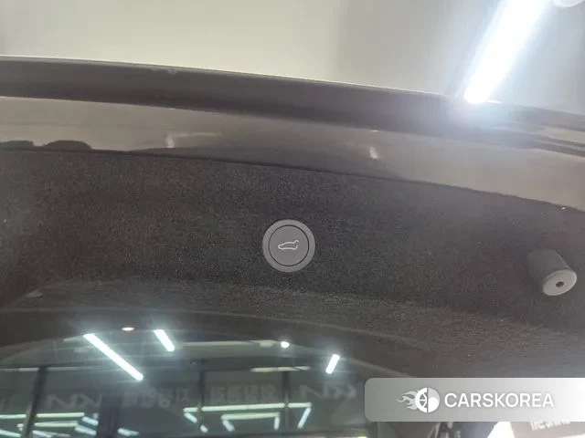 Tesla Model Y 2025 Серый из Кореи, фото 4