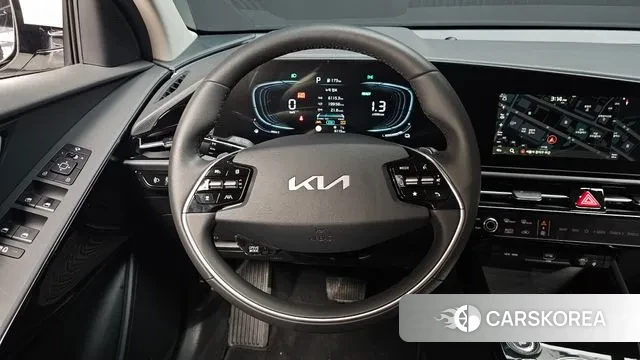 Kia Di Ol Nu Niro 2025 Белый из Кореи, фото 4