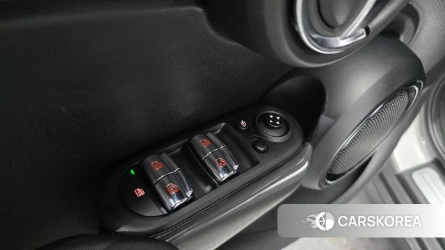 Mini Cooper 2019 Серебряный из Кореи, фото 4